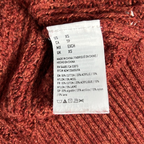American Eagle Outfitters V-Neck Rust Knit Sweater - SZ: XS - Picture 6 of 7